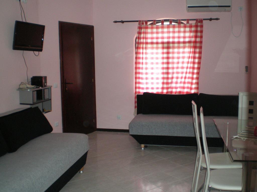Apartments Jeremic Bela Crkva  Cameră foto