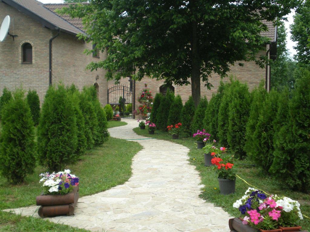 Apartments Jeremic Bela Crkva  Exterior foto