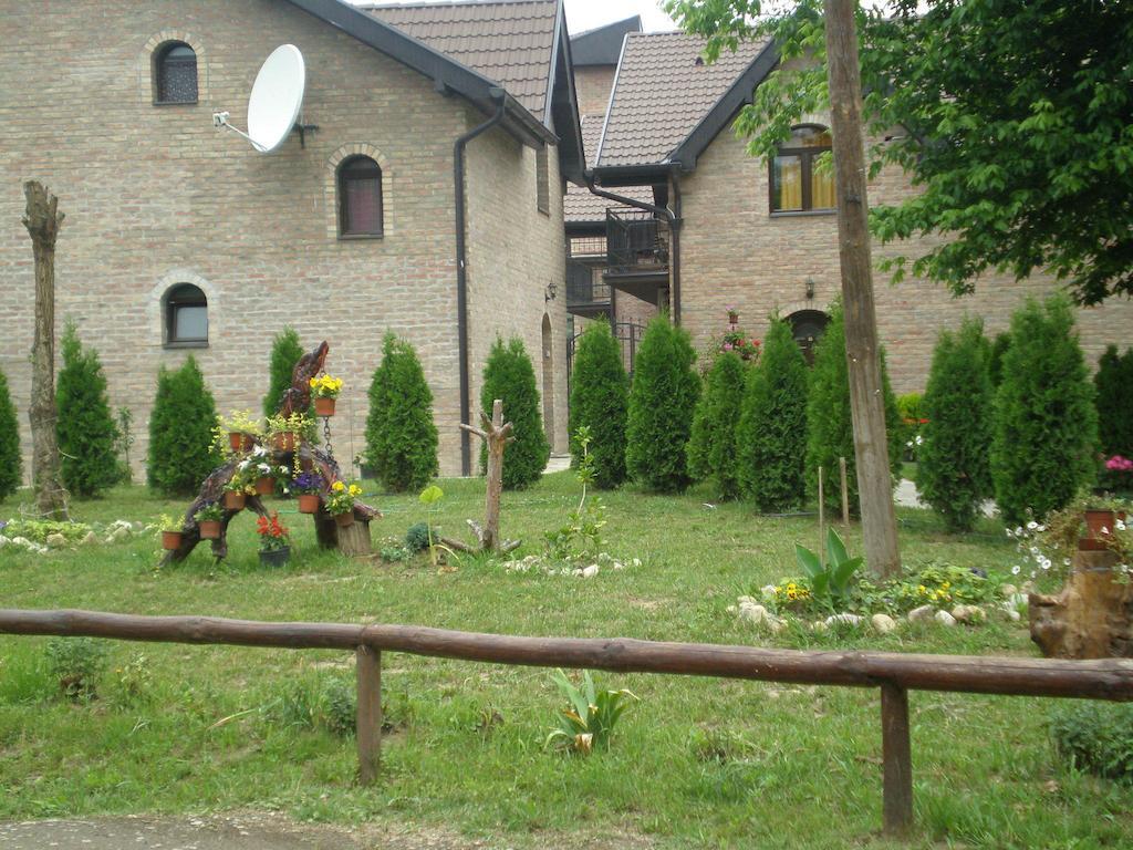 Apartments Jeremic Bela Crkva  Exterior foto